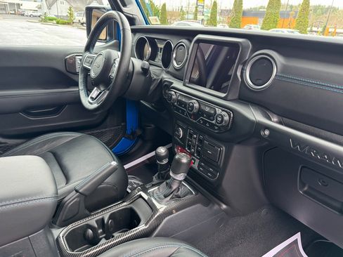 Used 2023 Jeep Wrangler Unlimited Rubicon 4xe w/ Dual Top Group image 33