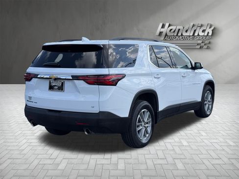 Used 2023 Chevrolet Traverse LT AWD/4WD image 10