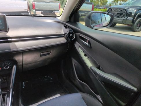 Certified 2017 Toyota Yaris iA FWD image 16