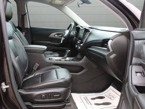 Used 2019 Chevrolet Traverse LT AWD/4WD image 15