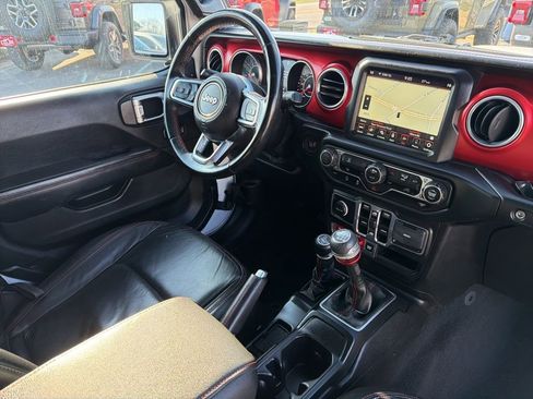 Used 2018 Jeep Wrangler Unlimited Rubicon image 32