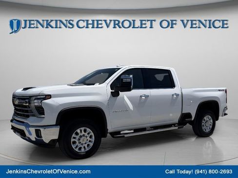 Used 2024 Chevrolet Silverado 2500 LTZ image 11