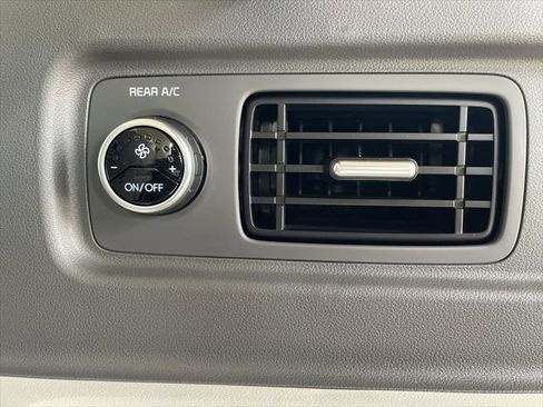 New 2025 Hyundai Santa Fe SEL image 39