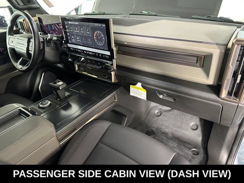 Used 2025 GMC Hummer EV 3X AWD/4WD image 32