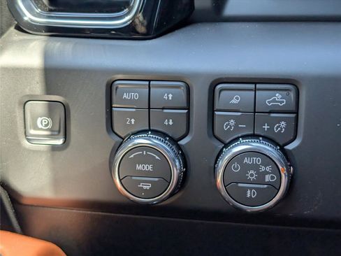 New 2026 GMC Sierra 1500 Denali Ultimate AWD/4WD image 18