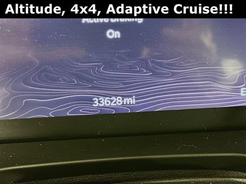 Used 2024 Jeep Grand Cherokee Altitude image 13