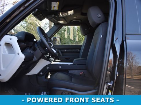 Used 2025 Land Rover Defender 110 S image 4