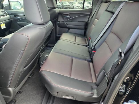 New 2026 Honda Ridgeline Black Edition image 7