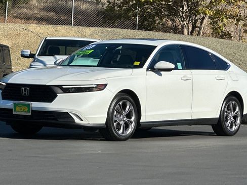 Used 2023 Honda Accord EX image 9