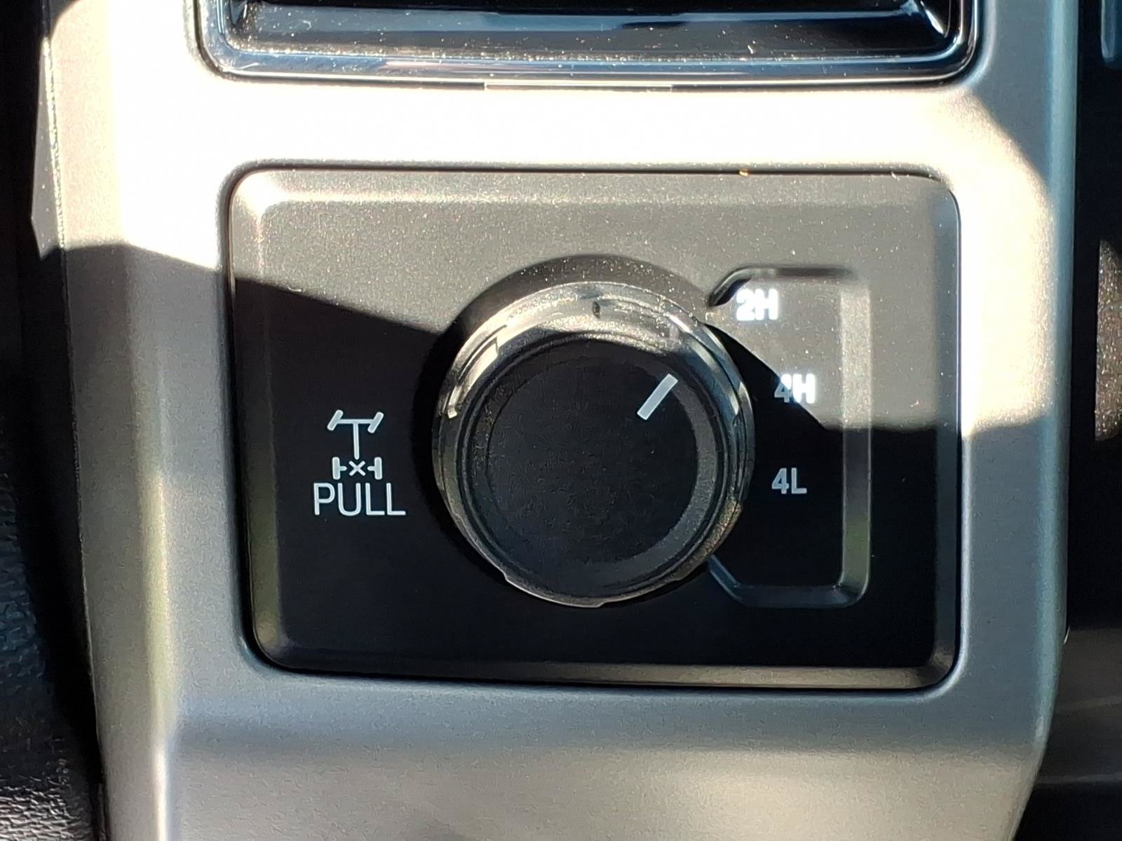 Used 2021 Ford F350 Lariat AWD/4WD image 23
