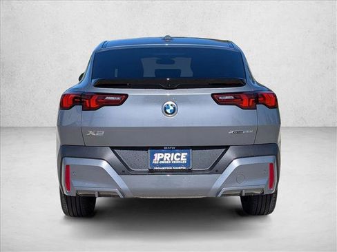 Used 2025 BMW X2 xDrive28i image 7