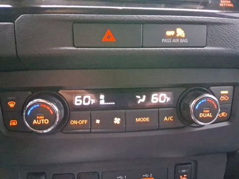 Used 2023 Nissan Frontier SV w/ SV Convenience Package image 4