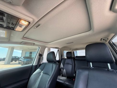 Used 2022 Toyota 4Runner Limited AWD/4WD image 13