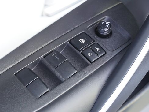 Certified 2024 Toyota Corolla SE image 16