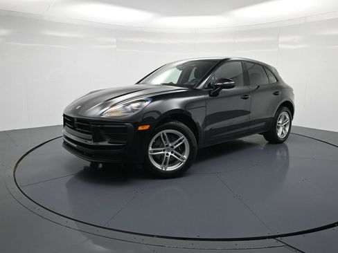 New 2026 Porsche Macan image 28