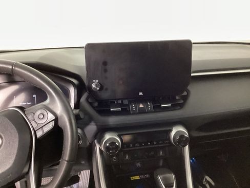 Used 2023 Toyota RAV4 XSE AWD/4WD image 15
