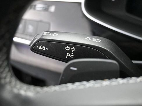 Used 2021 Audi Q8 Premium Plus w/ Premium Plus Package image 22