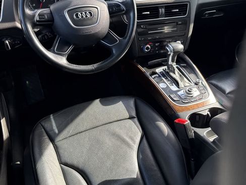 Used 2017 Audi Q5 2.0T Premium Plus w/ Technology Package image 7