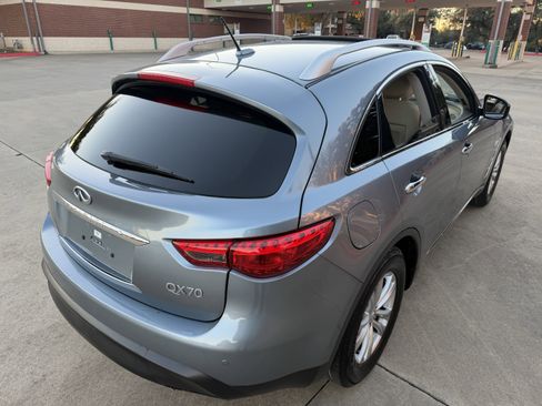 Used 2017 INFINITI QX70 2WD w/ Premium Package image 13