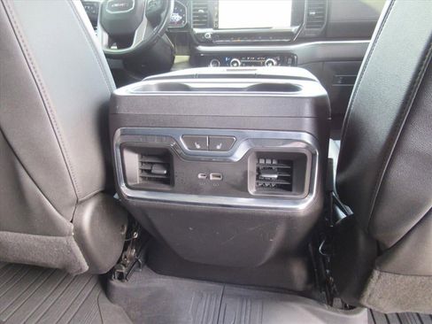 Used 2022 GMC Sierra 1500 SLT AWD/4WD image 34