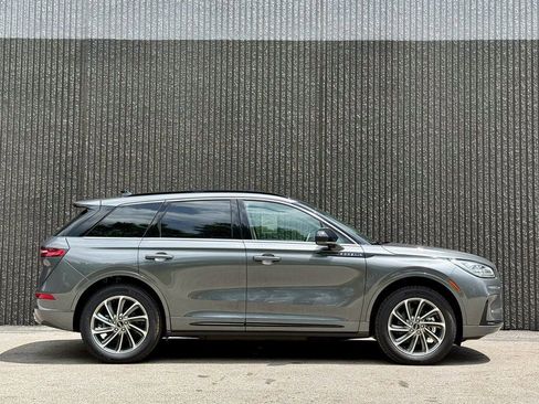 New 2025 Lincoln Corsair Grand Touring image 6