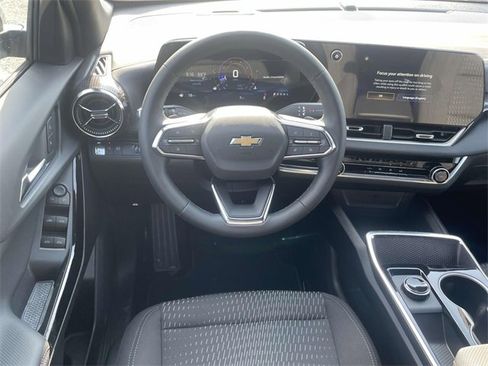 New 2026 Chevrolet Equinox ACTIV w/ Safety and Technology Package image 6