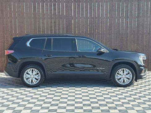 Used 2024 GMC Acadia Elevation w/ Luxury Package FWD image 15