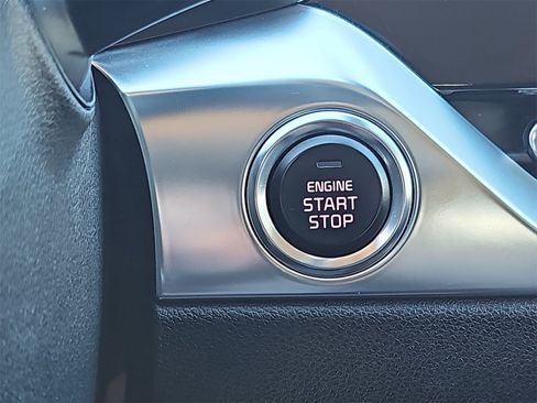 Used 2022 Kia Niro EX Premium image 29