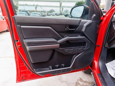 Used 2024 Toyota Tacoma SR5 image 33