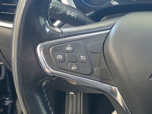 Used 2019 Chevrolet Equinox LT w/ Sun & Navigation Package FWD image 16