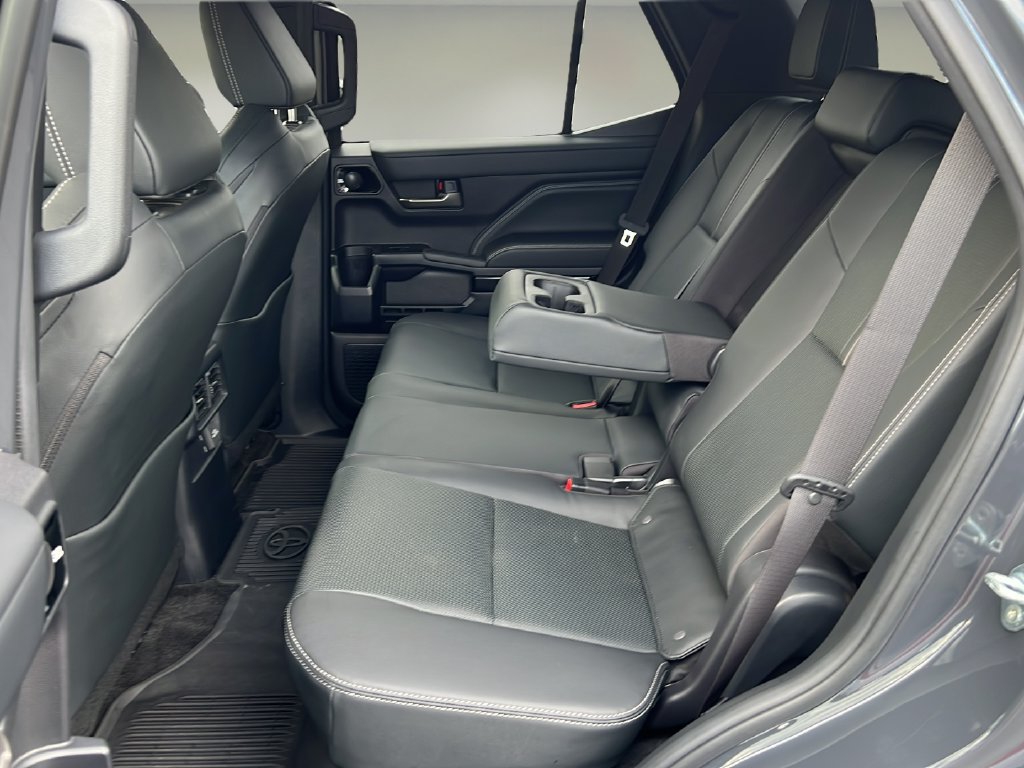 Used 2025 Toyota 4Runner Limited RWD image 12