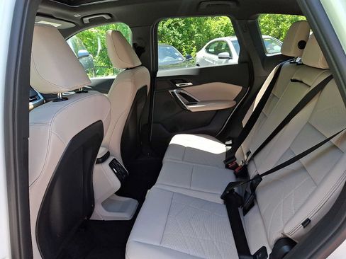 Used 2025 BMW X1 xDrive28i w/ Technology Package AWD/4WD image 10