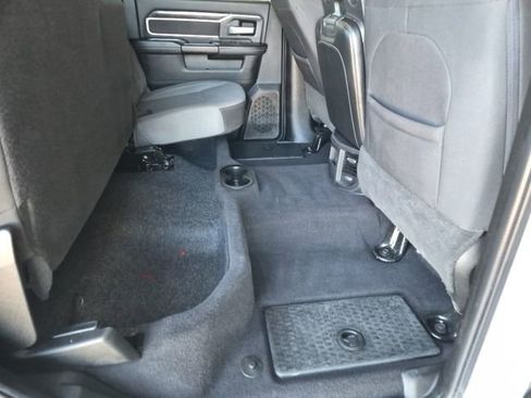 Used 2024 RAM 2500 Big Horn AWD/4WD image 38
