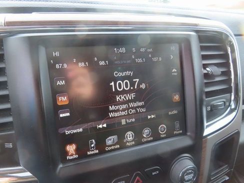 Used 2017 RAM 1500 Laramie image 22