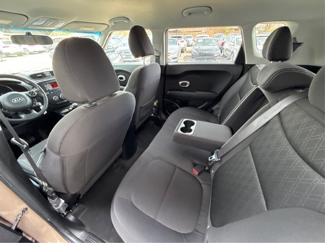 Used 2014 Kia Soul FWD image 32