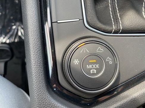 New 2025 Volkswagen Taos S image 38