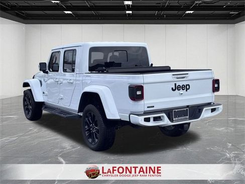 Certified 2022 Jeep Gladiator Overland image 3