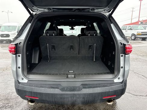 Used 2023 Chevrolet Traverse RS image 25