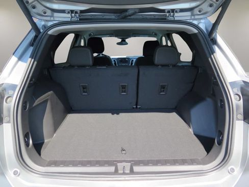 Used 2023 Chevrolet Equinox LT FWD image 24