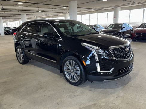 Used 2022 Cadillac XT5 Premium Luxury image 1