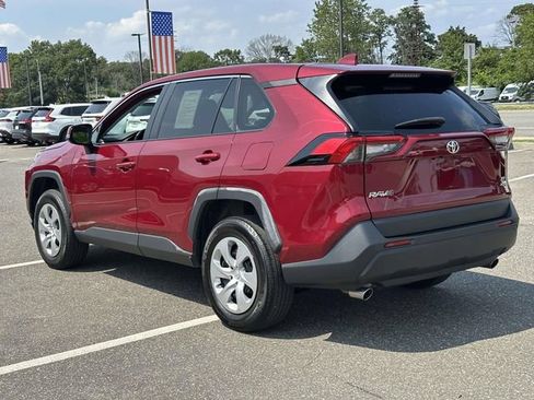 Used 2023 Toyota RAV4 LE AWD/4WD image 10
