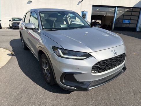 Used 2023 Honda HR-V EX-L image 13