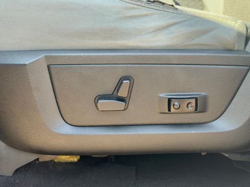 Used 2018 RAM 1500 Lone Star RWD image 16