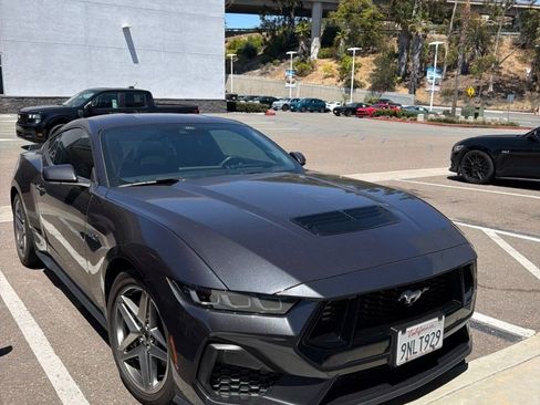 Used 2024 Ford Mustang GT RWD image 3