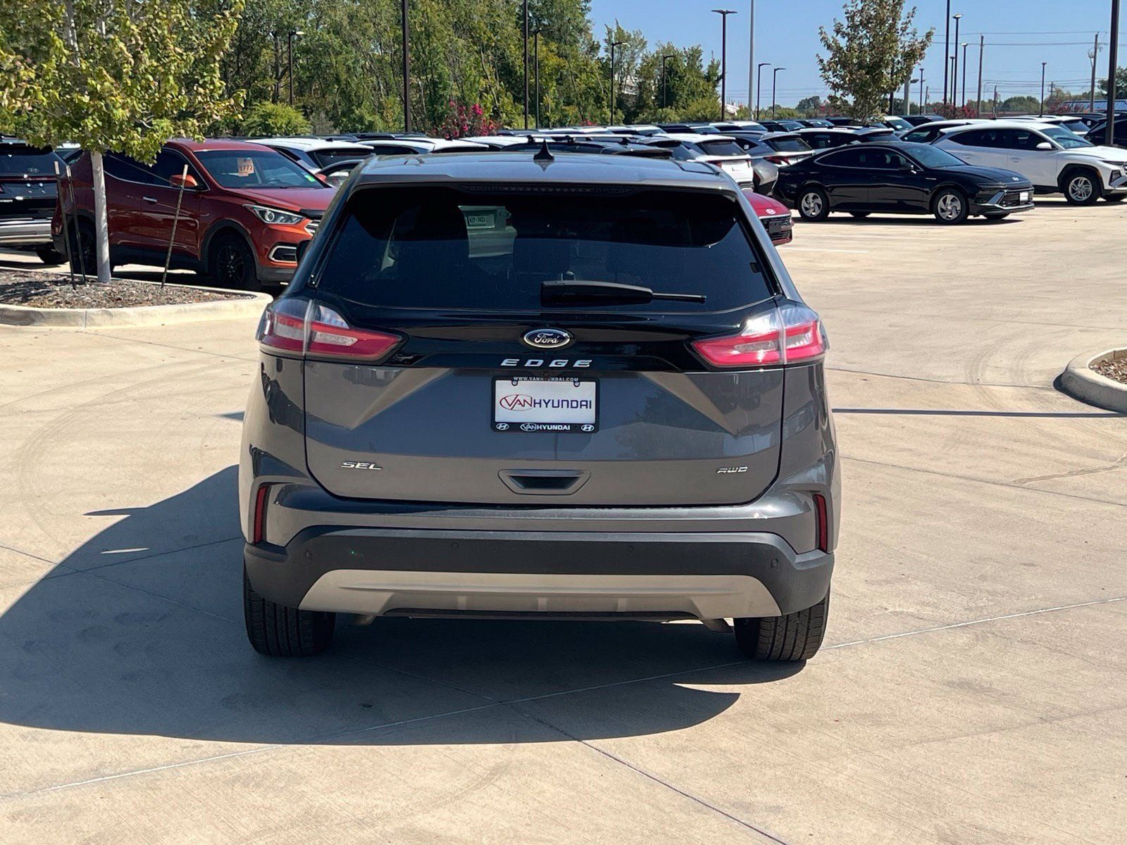 Used 2024 Ford Edge SEL w/ Convenience Package AWD/4WD image 10