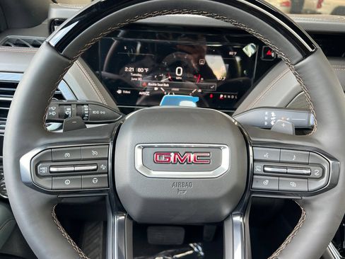 New 2026 GMC Yukon AT4 AWD/4WD image 22