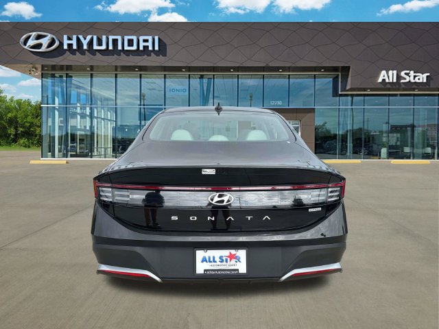 New 2026 Hyundai Sonata Blue FWD image 8