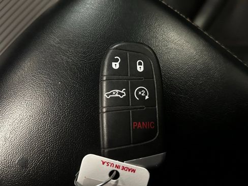 Used 2021 Chrysler 300 Touring L image 15