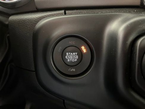 Used 2022 Jeep Wrangler Unlimited Sport AWD/4WD image 25