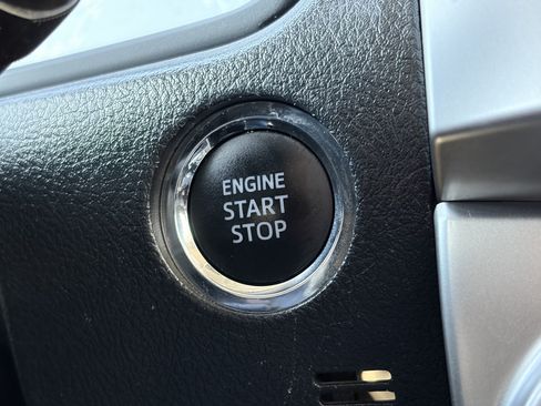 Certified 2024 Toyota 4Runner SR5 AWD/4WD image 24